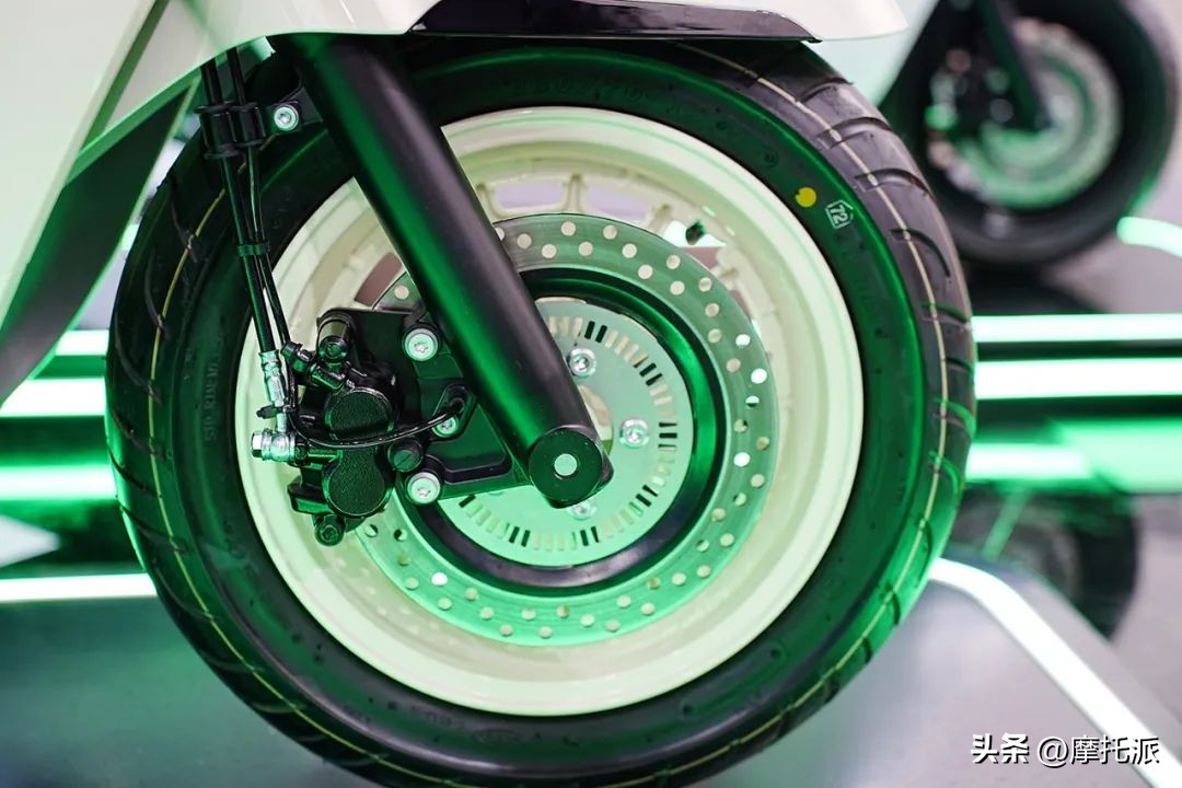 具有独特优势：布雷斯通发布复古踏板漫卡Manrcca150