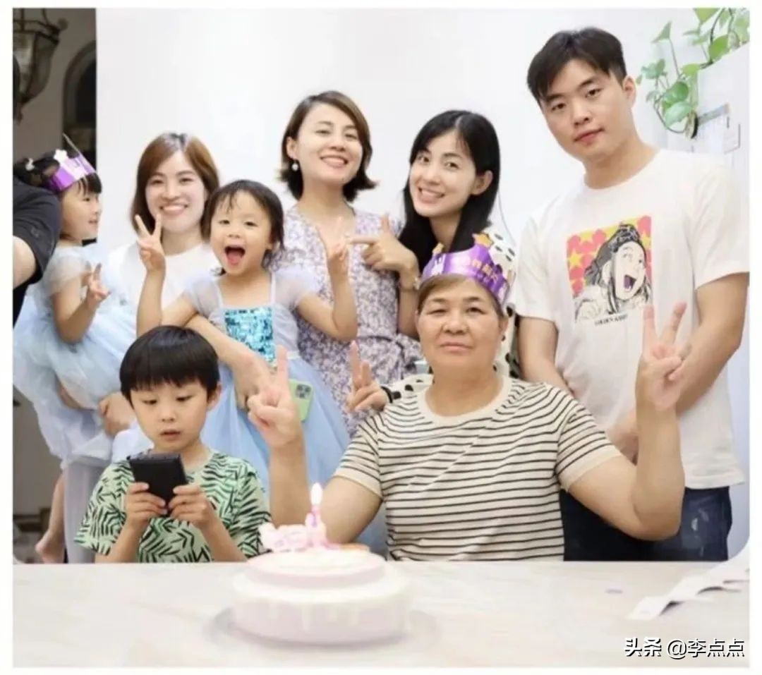 离婚5年的二姨，让我第一次看到了这些