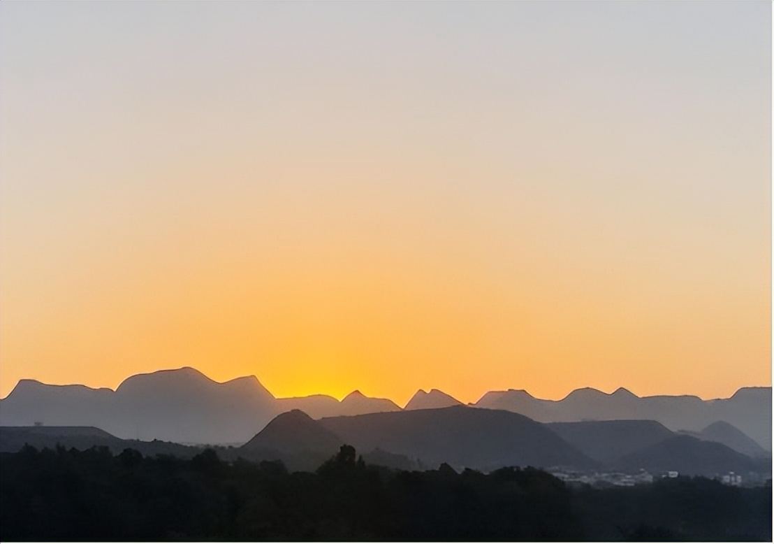 康养胜地人文兴义的英文,康养胜地人文兴义什么时候提出的
