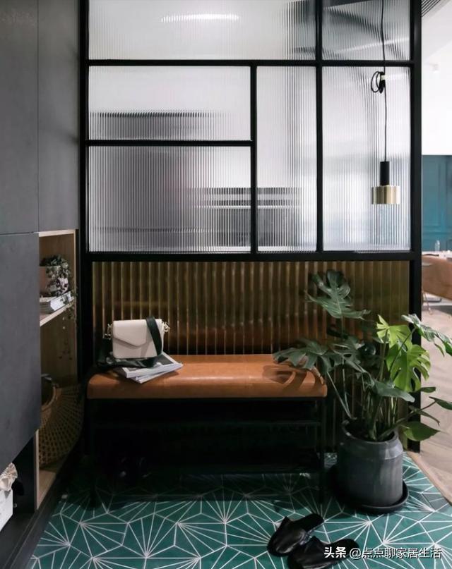 入户门对着窗户如何化解,入户门对客厅阳台真的是穿堂煞吗