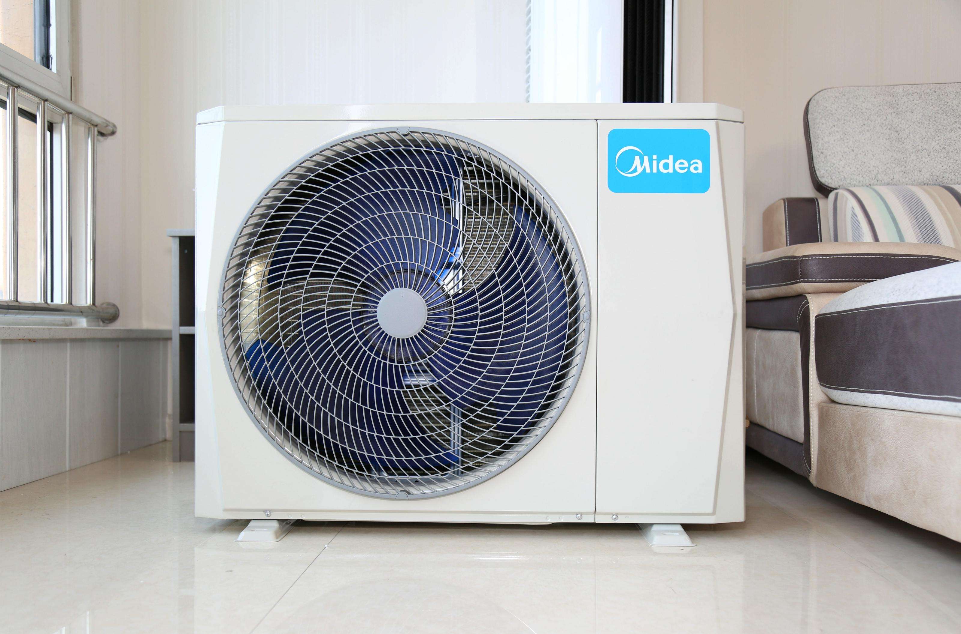 空调缺氟自查：别急着叫售后，“加氟”十有八九没必要