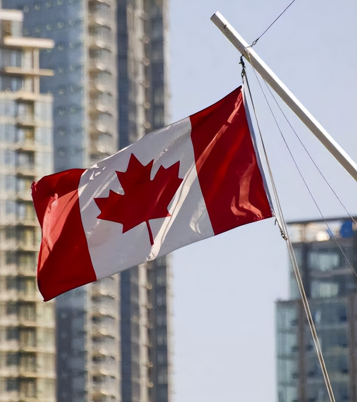 抖音爆火！留学生分享加拿大生活！遭网友吐槽：不喜欢就滚！