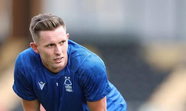 足球转会传闻,皇马曼联最新交易消息