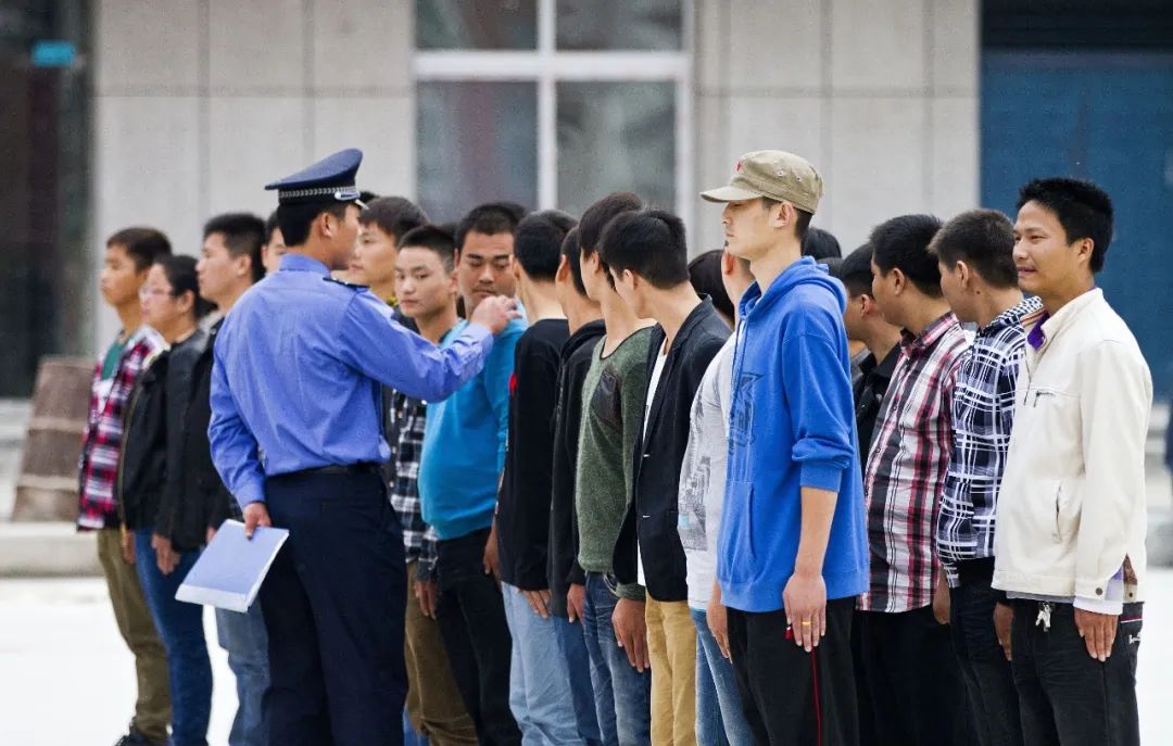 瀵屽＋搴疯璧颁簡,瀵屽＋搴疯璺戜簡