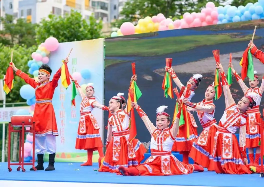 合肥市琥珀名城小学闭幕式,合肥市琥珀名城小学四三班