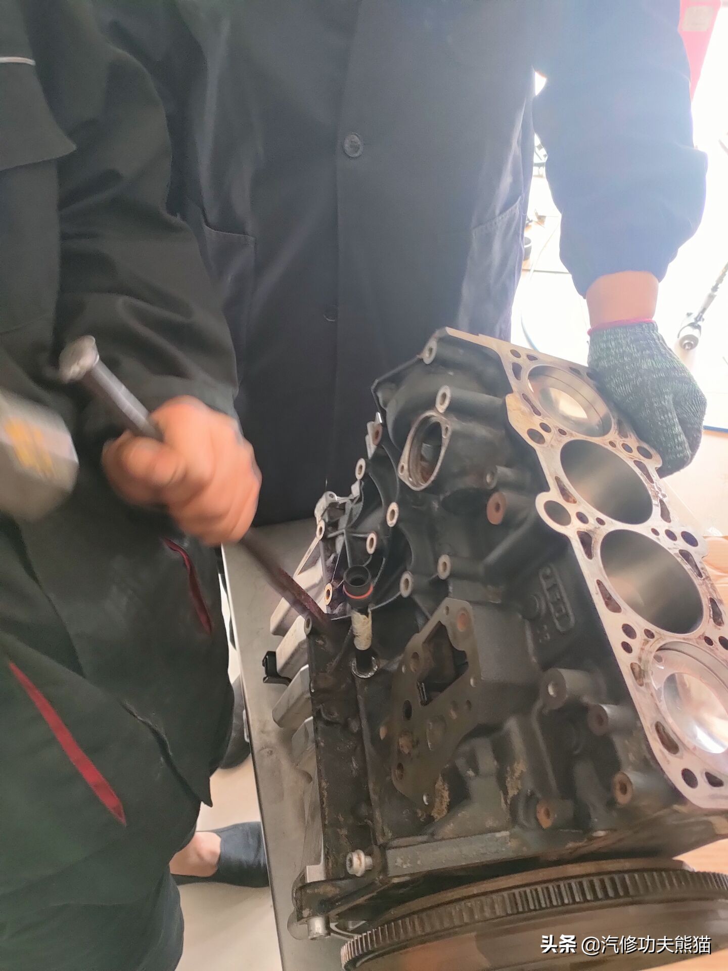 奥迪a6l二手烧机油,奥迪a6l二手车贩子赔钱了