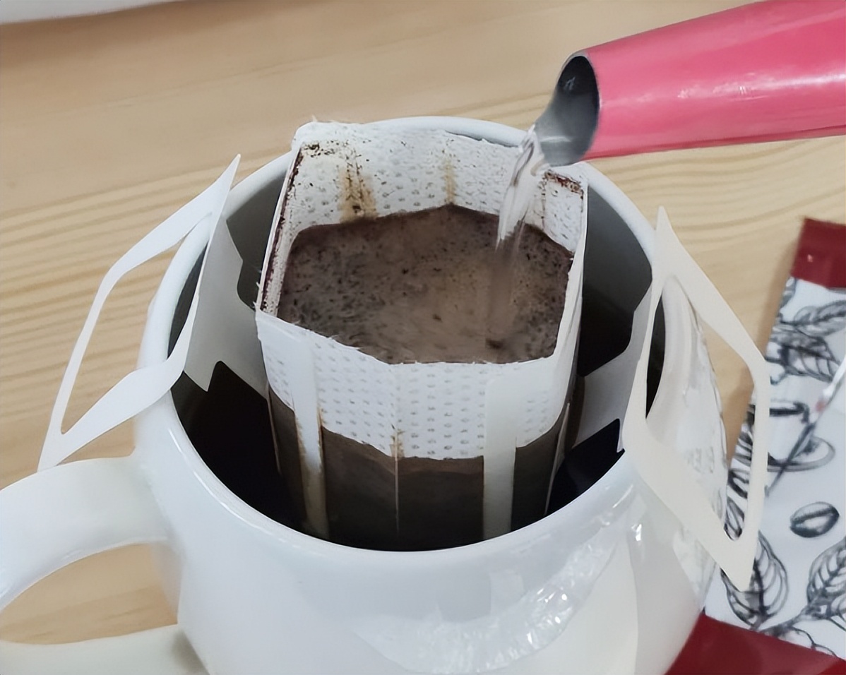 冻干咖啡和挂耳咖啡哪个更好一些,什么是冻干咖啡冷萃咖啡挂耳咖啡