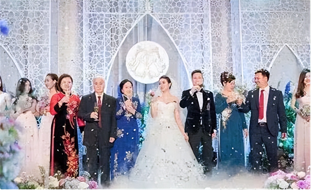 90后越南姑娘嫁给中国人,越南90后单身美女