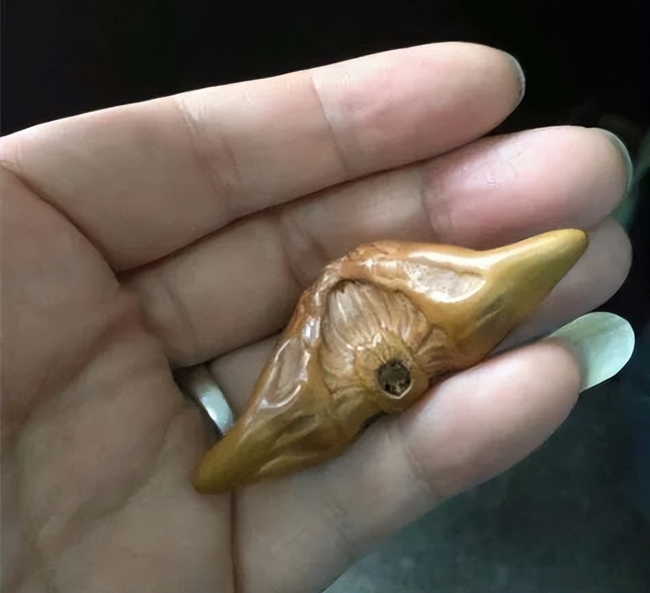 这届玩友已经“废”了，自制文玩之路越走越远，臭哄哄也能玩？