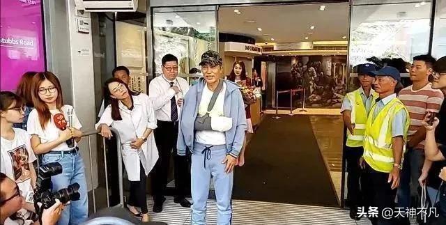 任达华买中山哪里的房子,任达华低调现身富人区看房