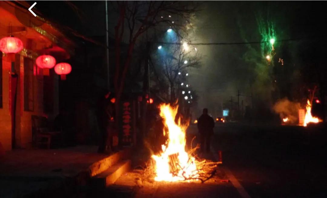 马上过年了，又回想起小时候过年那才叫热闹、有意思、民俗味真浓