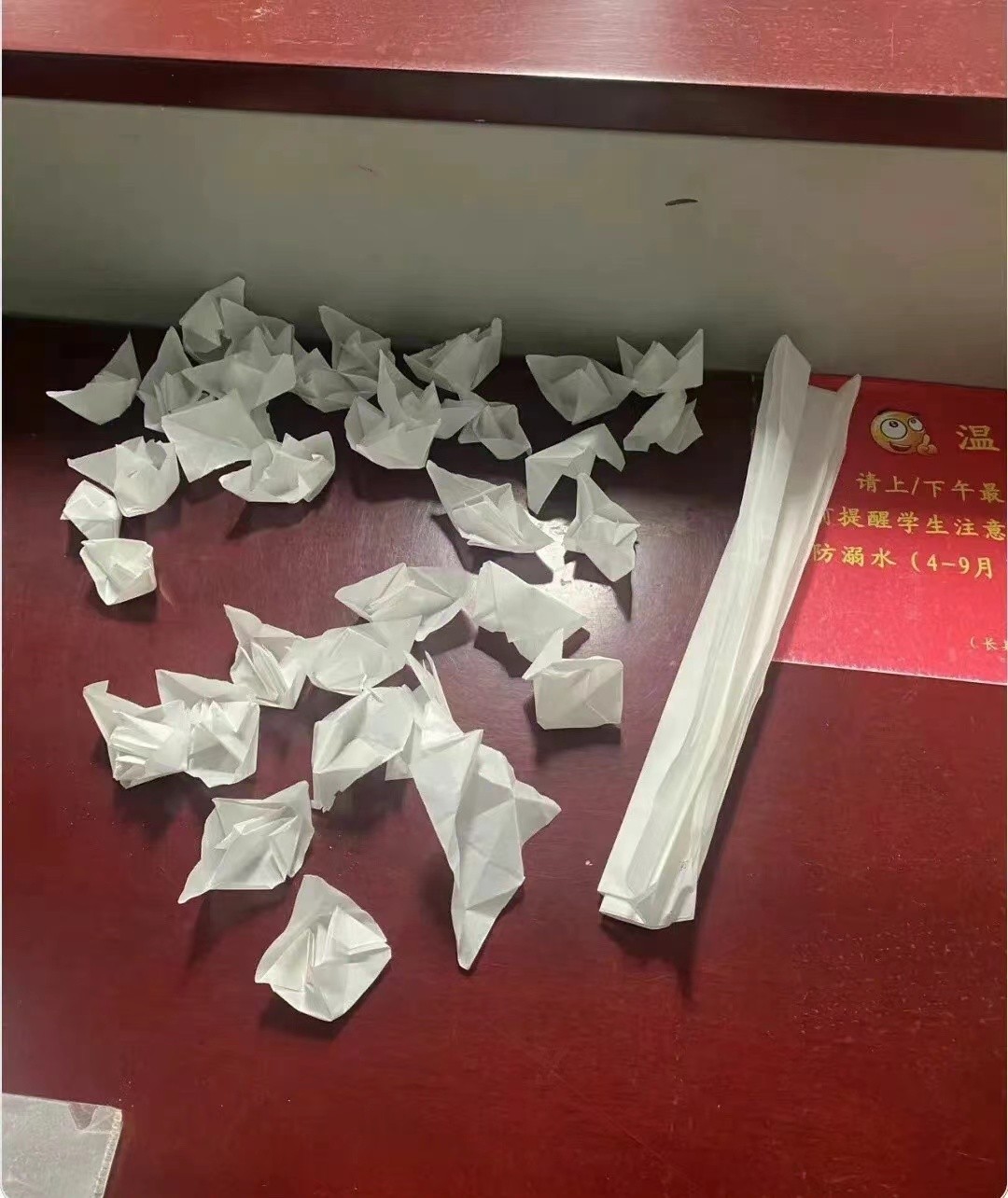 监考老师无聊做试卷,监考老师能无聊到什么地步