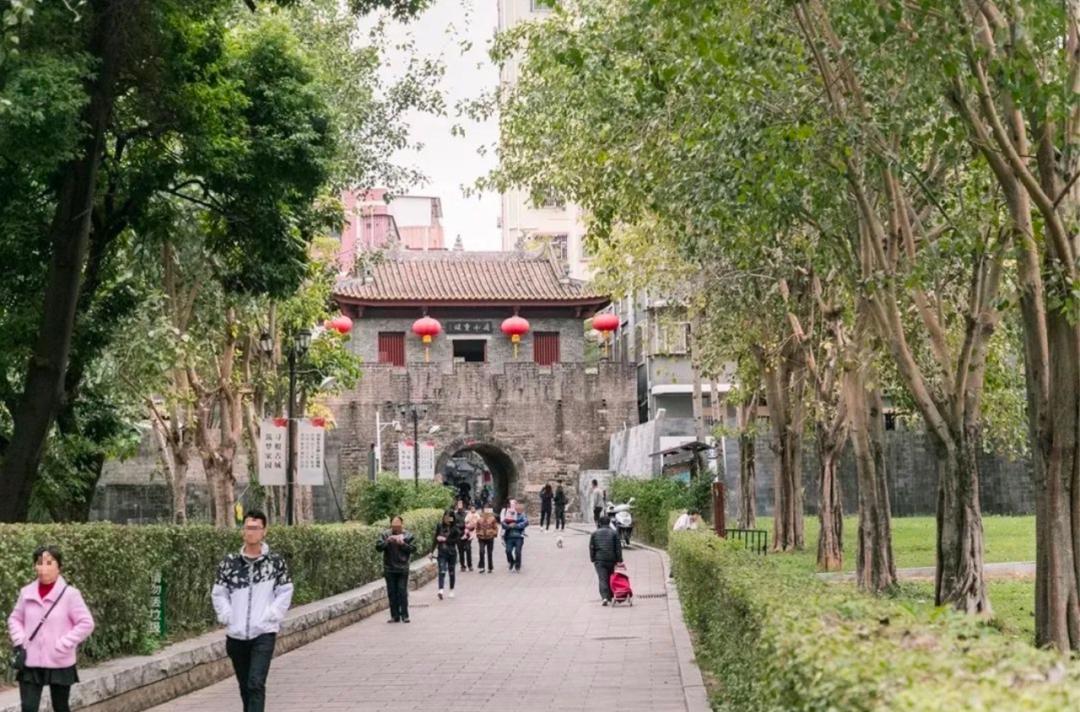 深圳4号线哪个站好玩,深圳1号线有哪些玩的地方