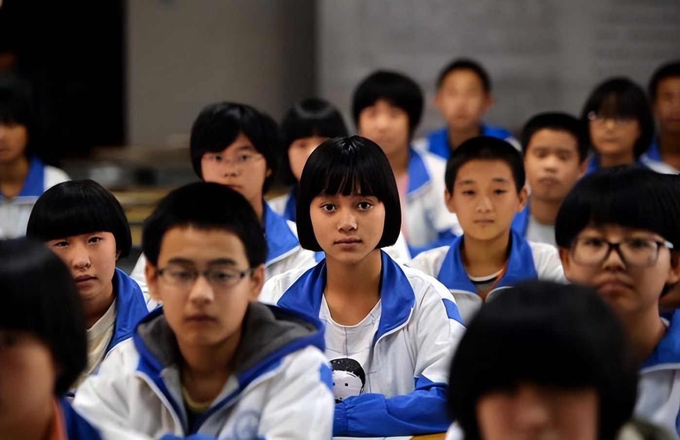 初中生最新身高标准表公布,初中生身高体重标准表格2021