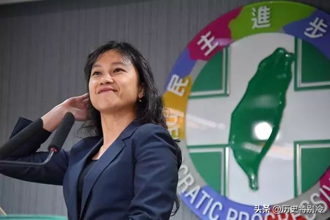 蔡英文办公室爆出性丑闻！偷情已婚小鲜肉，聊天记录不堪入目