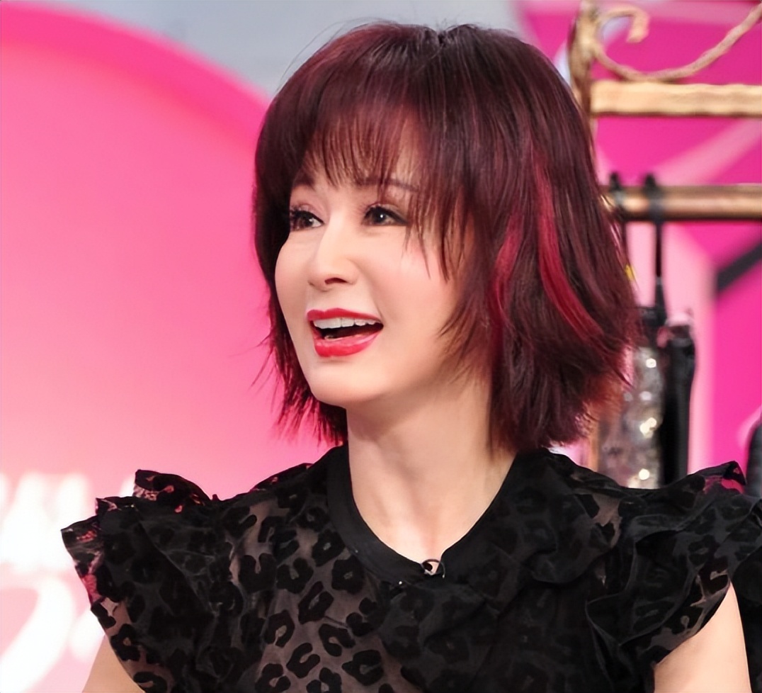 坚决不动刀不整容，年过60岁依然优雅美丽的女星，我只服这10位