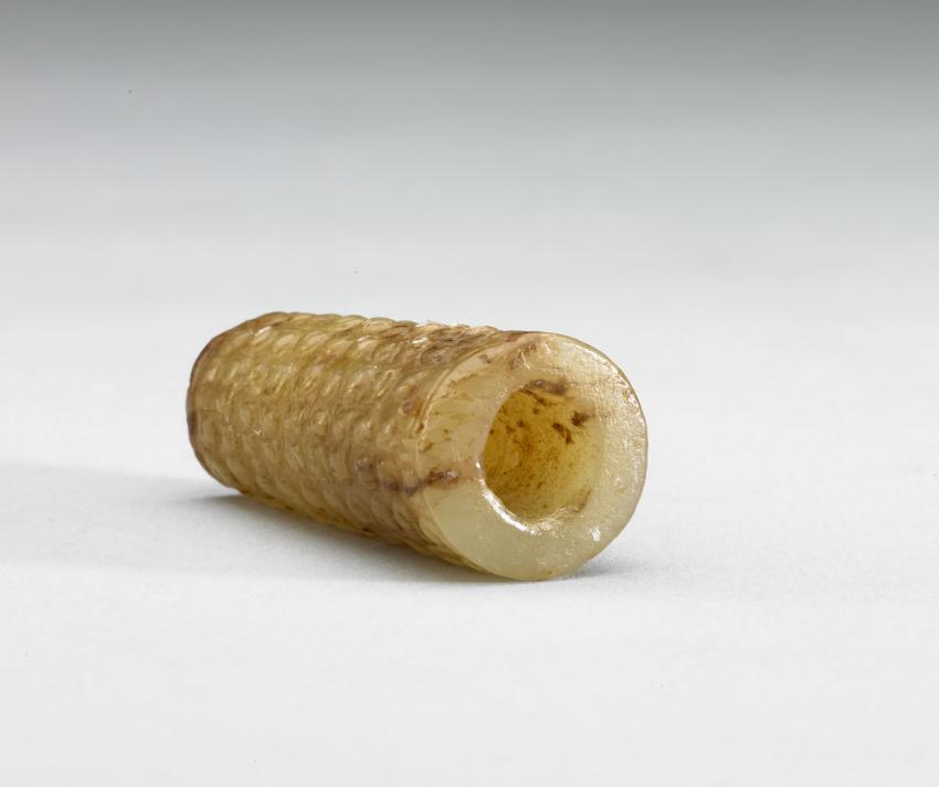 陕西历史博物馆馆藏石峁古城玉器,苏州博物馆馆藏老玉器