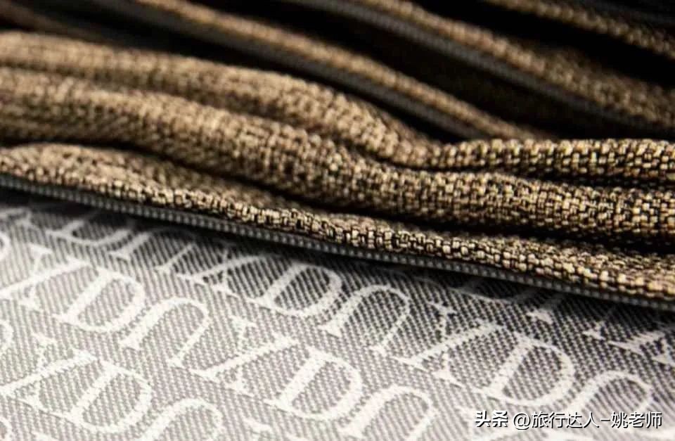 汪小菲被撕的床垫什么牌子,汪小菲爱马仕床垫