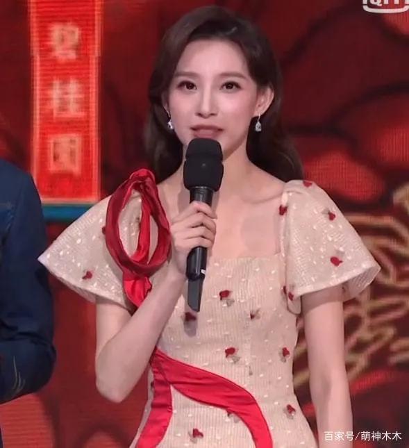 央视一姐马凡舒图片大全,马凡舒会成为央视一姐么