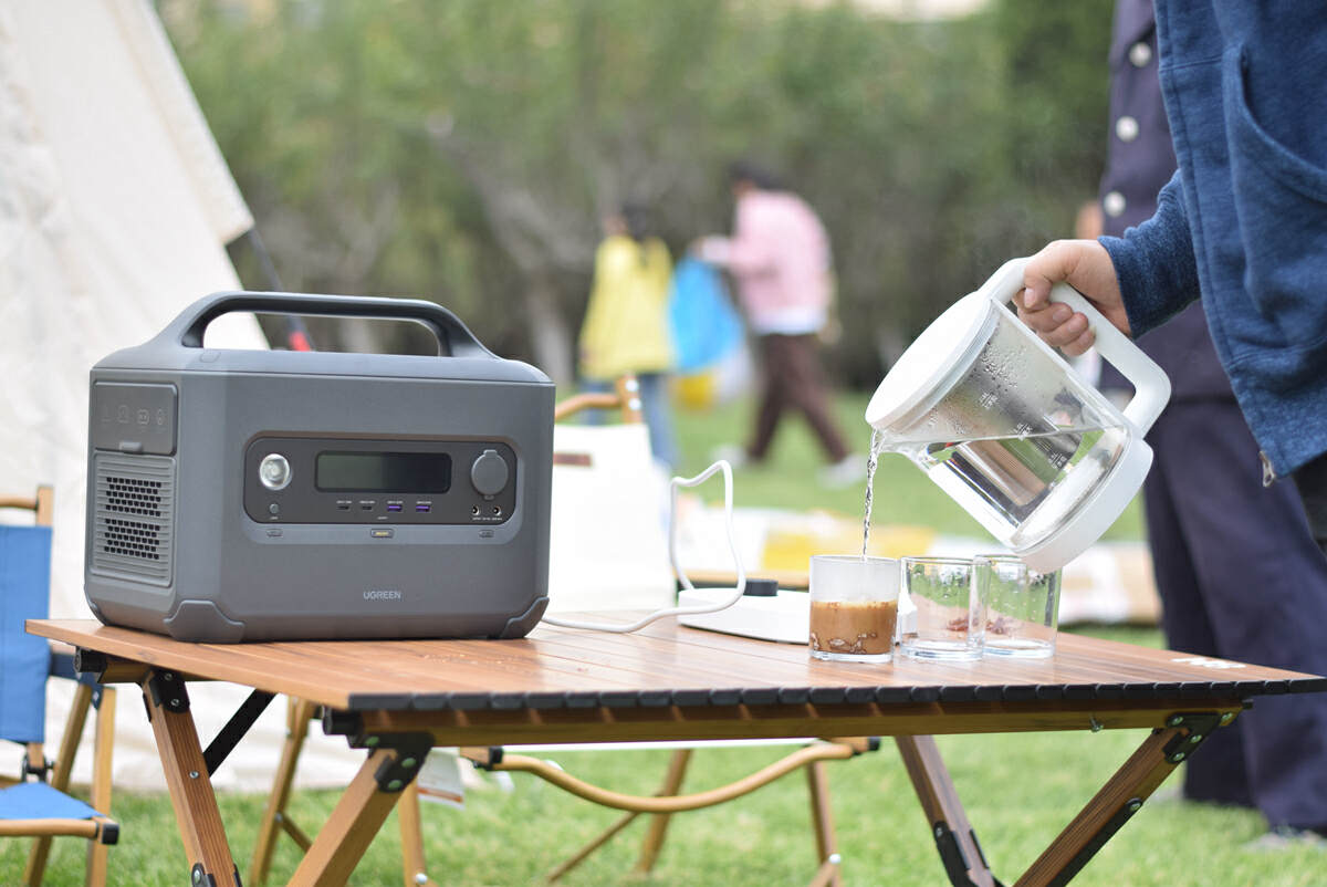 绿联户外电源gs1200实测,露营用户外电源推荐