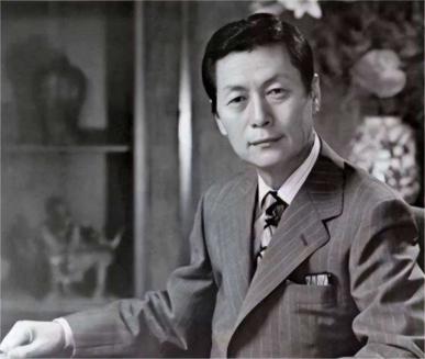 韩国财阀多可怕?娶三老婆、玩弄女星、操控总统,称没人敢审判他