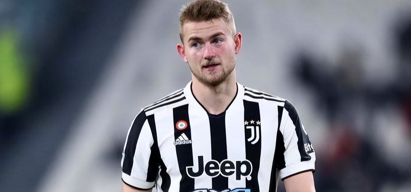 拜仁五年锋线尖刀已无忧,拜仁正式签下荷兰中卫德利赫特