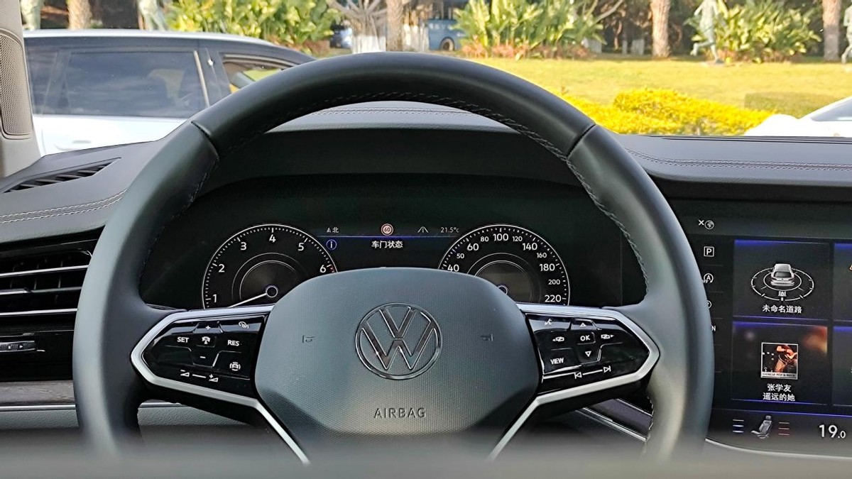 低调全面有内涵试驾进口大众途锐,试驾进口大众途锐suv四驱