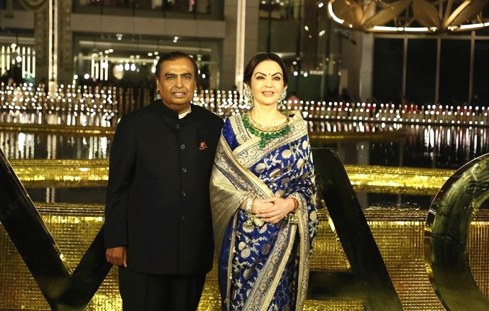 印度首富夫人有多壕,印度首富的老婆有多奢侈