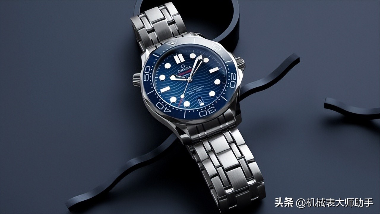 劳力士对比欧米茄手表哪个好,劳力士欧米茄两款手表哪个好