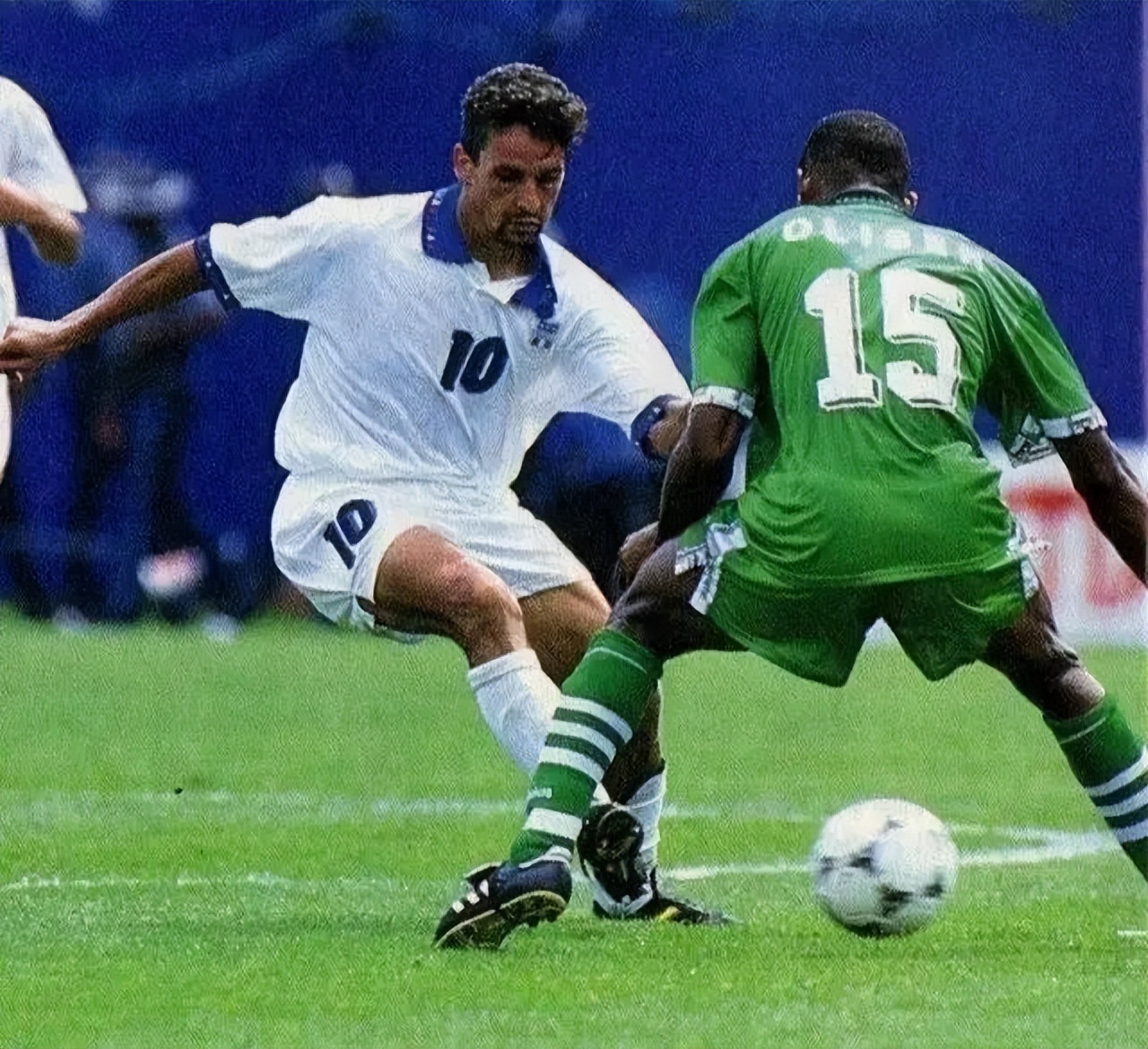 罗伯特巴乔98年世界杯进球,90年罗伯特巴乔