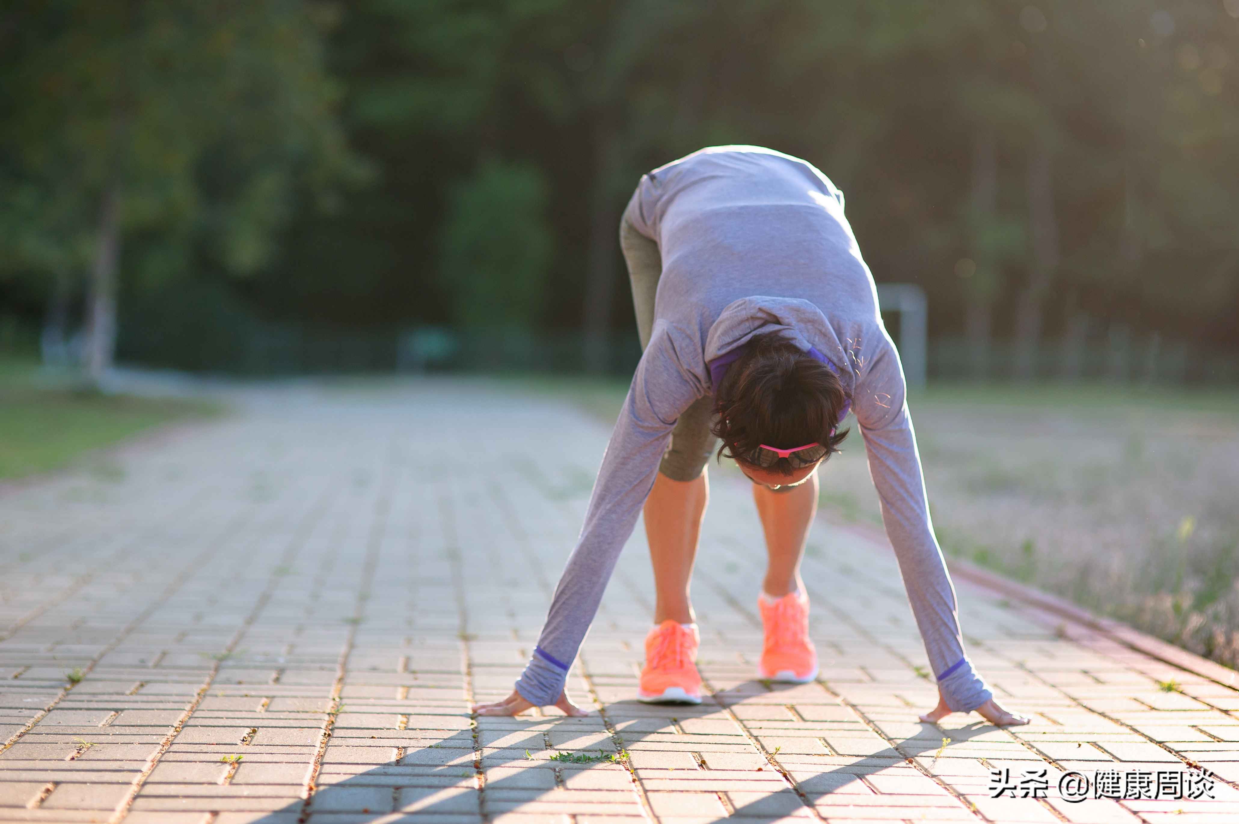 提醒三类运动伤膝关节,跑步有没有伤膝盖的明显症状