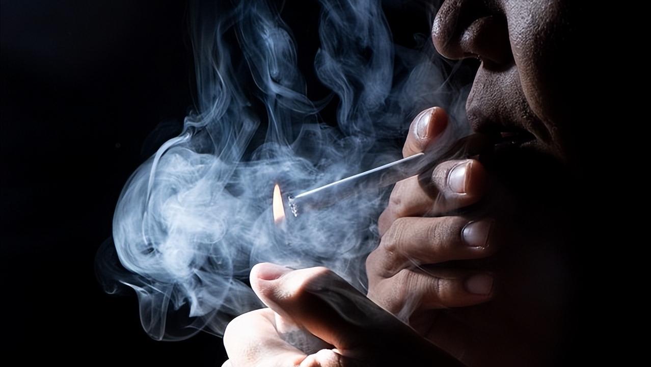 自述酒瘾有多难受,什么是性成瘾症怎么治疗