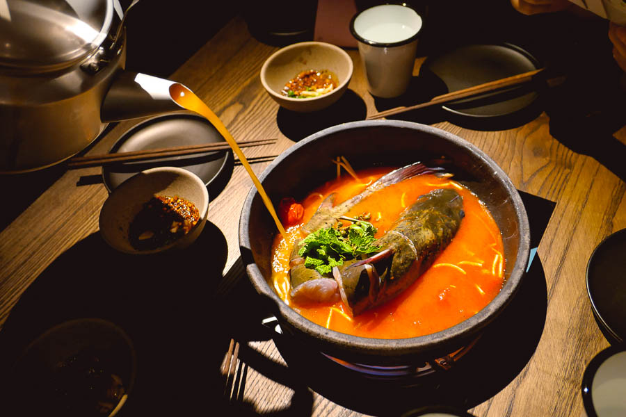 中国舌尖上的贵州美食地方特色菜,来贵州不得不品尝的两道贵州菜