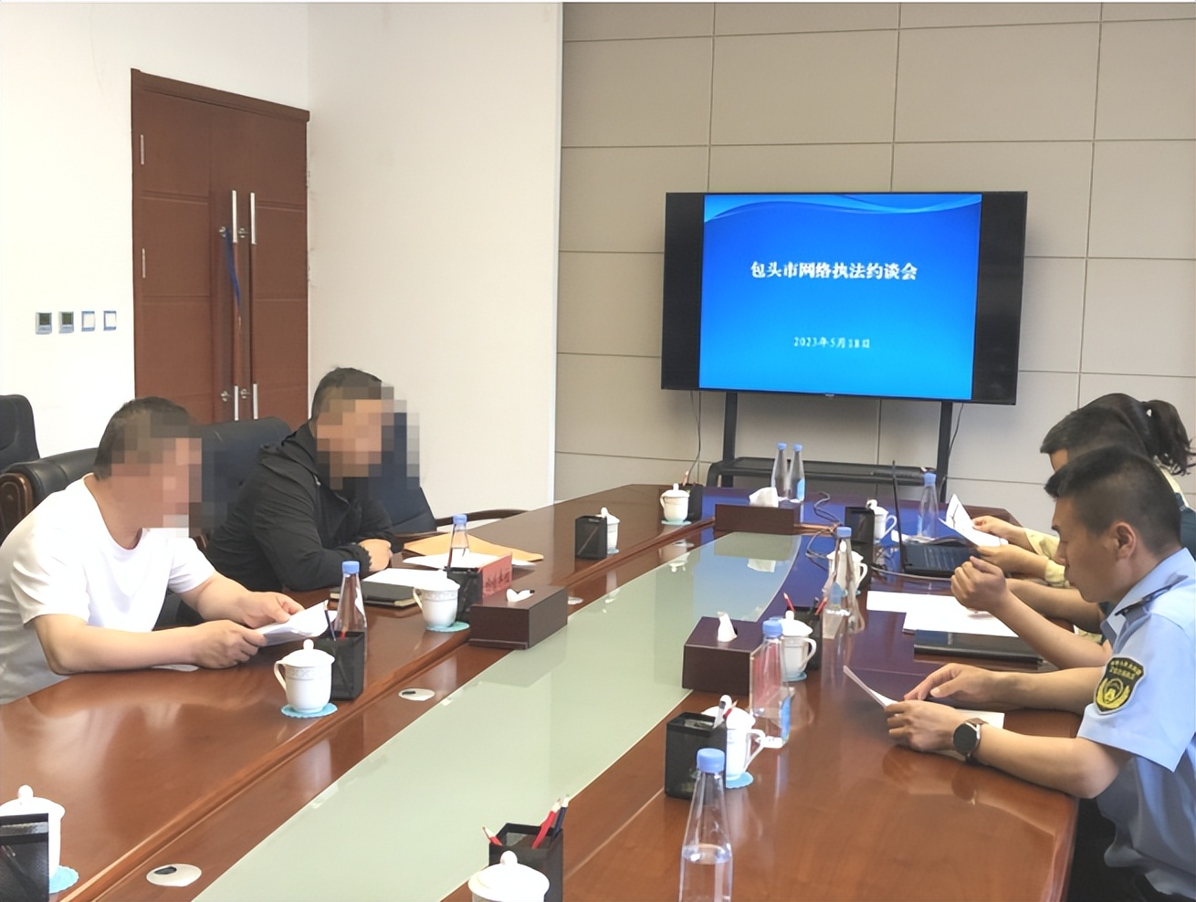 网信部门曝光1660个违法违规账号,违规发布新闻信息