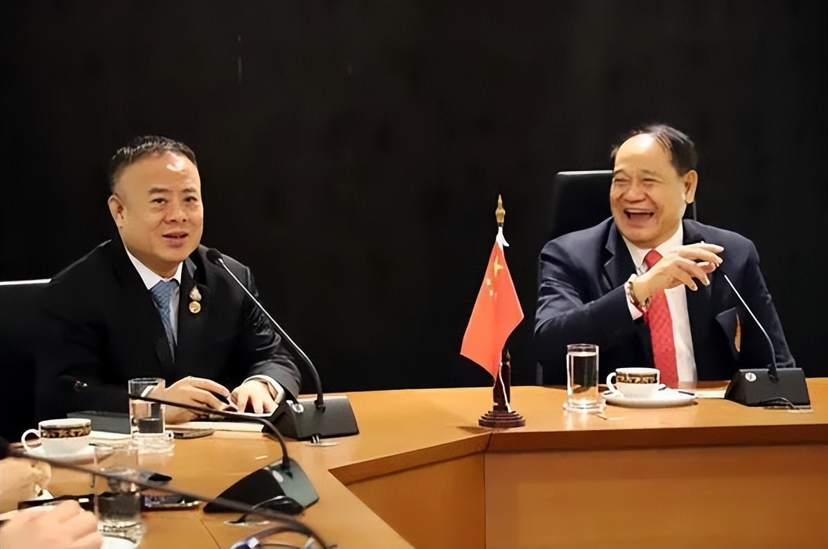 从大米、珠宝到地产商,泰国潮汕籍大亨李桂雄有“点石成金”能力