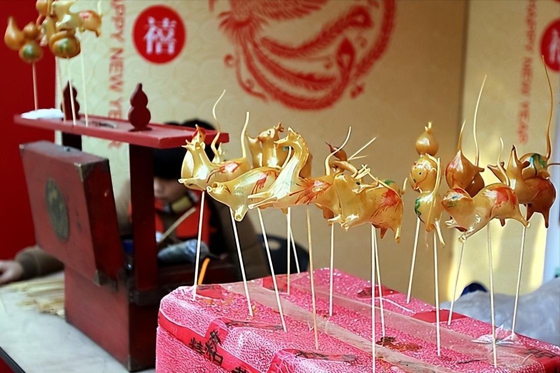 民间艺术吹糖人的发明者 (吹糖人是中国民间传统艺术吗)