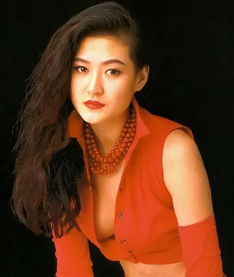 红颜薄命陈宝莲：被亲妈出卖遭干爹抛弃，留下满月孩子跳楼自尽