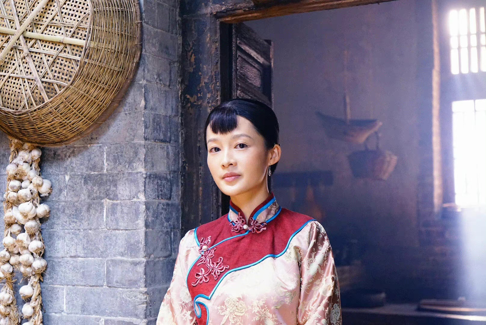 白鹿原：田小娥与4个男人鱼水*欢偷**时，就注定被时代思想禁锢杀死