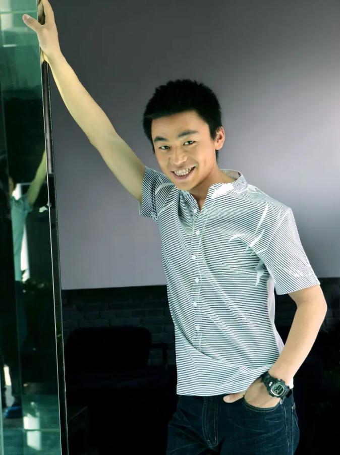 王宝强堪称传奇的人生,王宝强的悲喜人生路