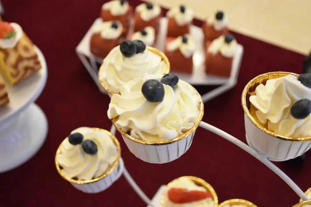 单县第二中学教师集体生日会,单县二中会议