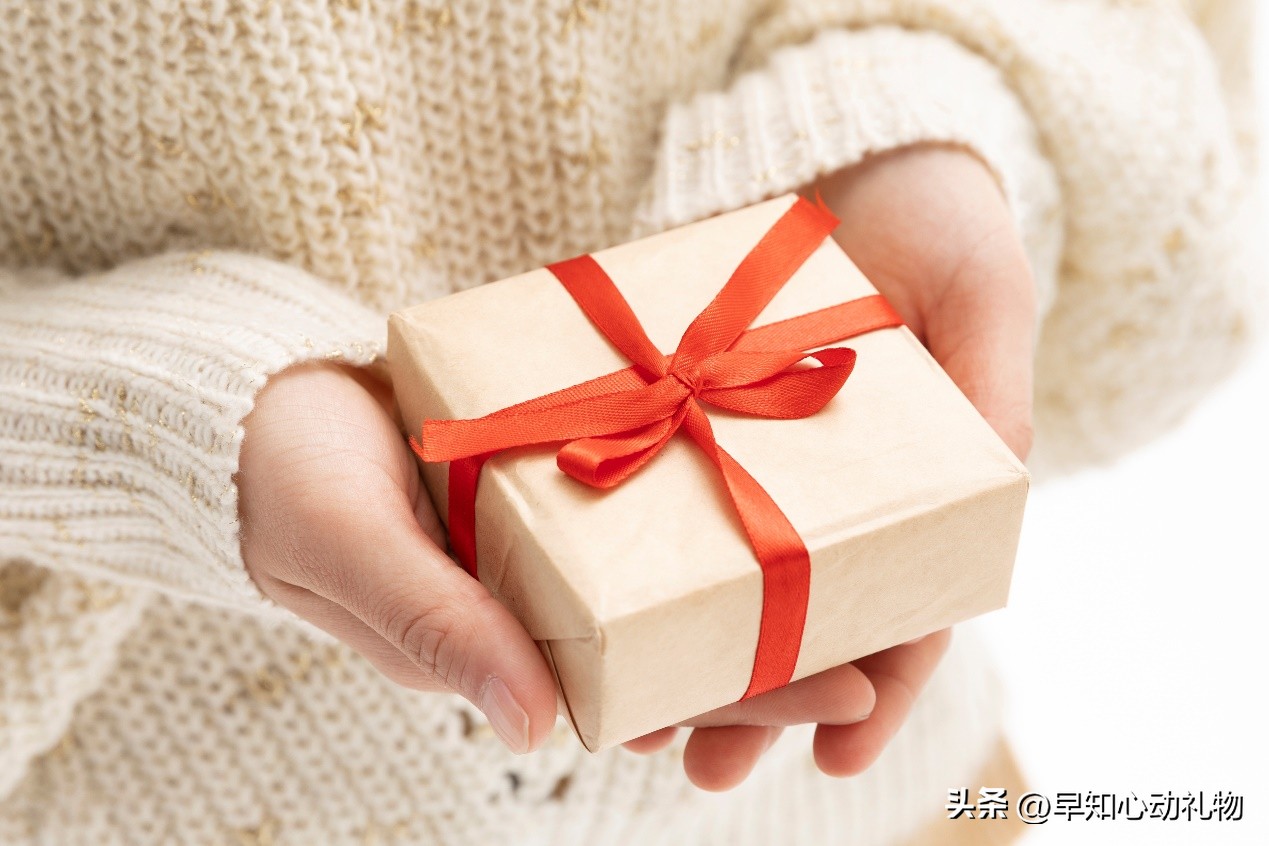 送男朋友生日礼物不知道送什么,送男朋友的生日礼物有哪些特别的