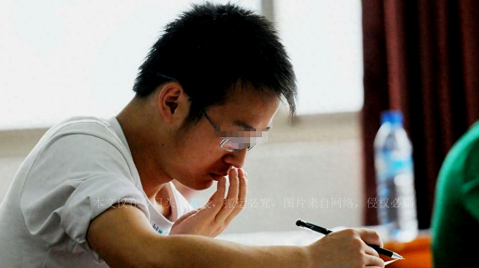 ＃男子第一次被*技师女**“按摩”，兴奋过度后竟失去了生命！