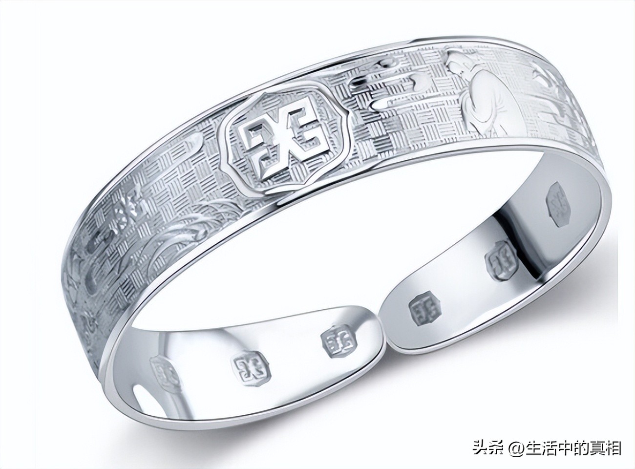 银饰不贵还有假的,银饰很便宜但是不让试戴