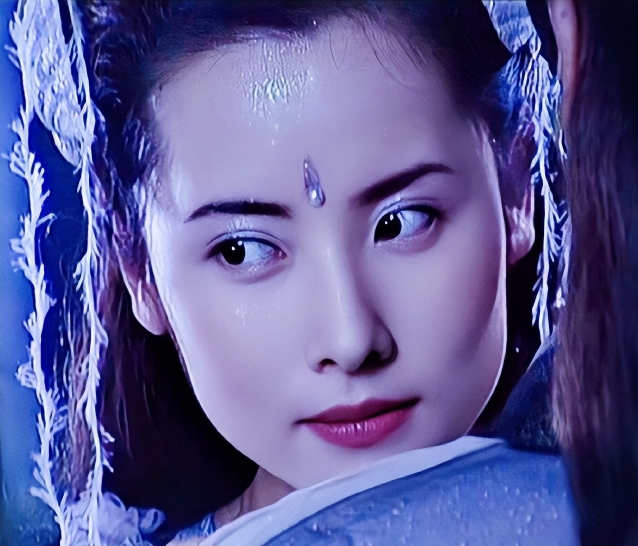 杨明娜年轻时的古装照片,杨明娜聊斋蛇妖