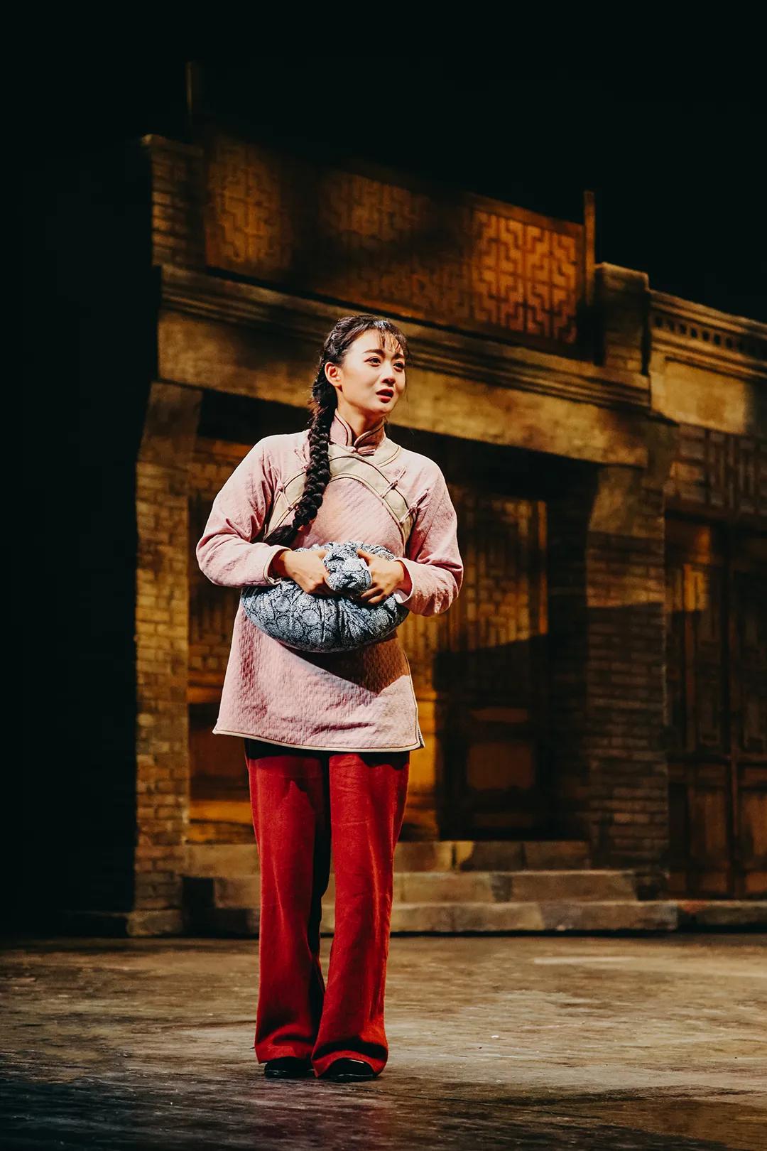 天底下没有不散的宴席后句,天底下没有不散的宴席视频