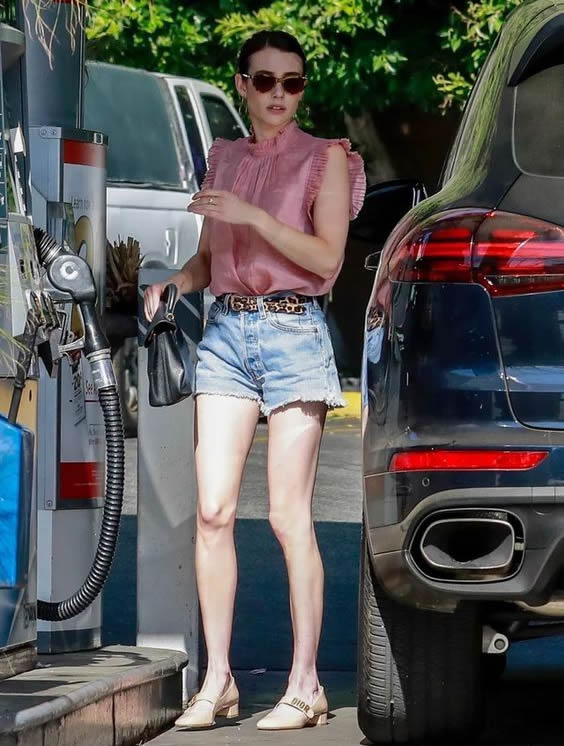 不穿高跟鞋也好看的搭配,不穿高跟鞋依然能穿出气质的视频