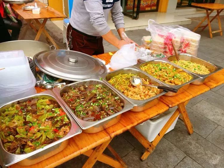 内江六中老校区,内江六中的一天