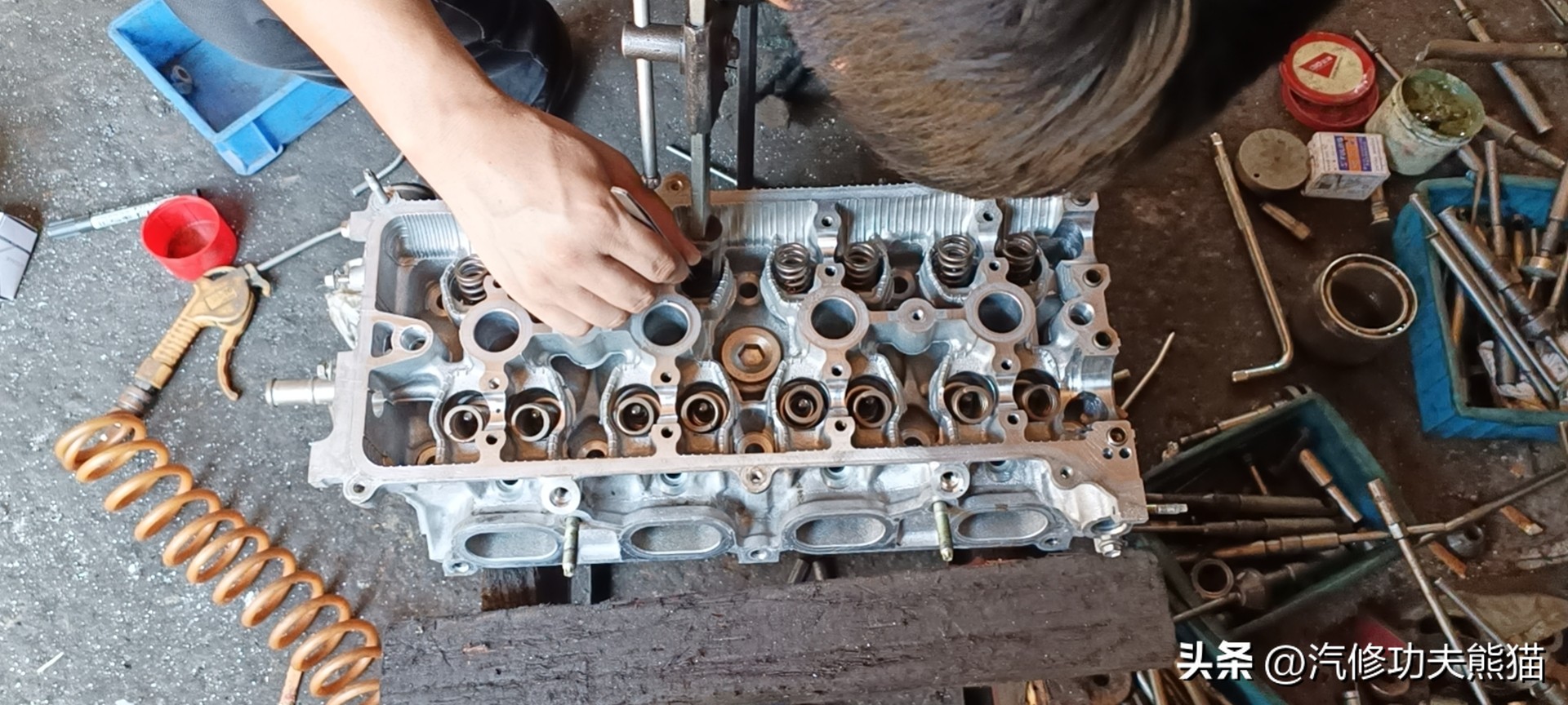 凯美瑞路上趴窝,一车传三代的丰田