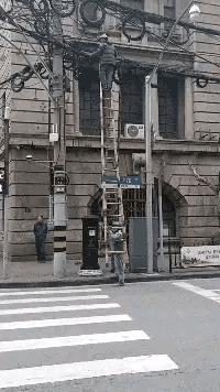 神回复:这个评价没说店铺一句坏话,老板看完却请求删除,哈哈哈