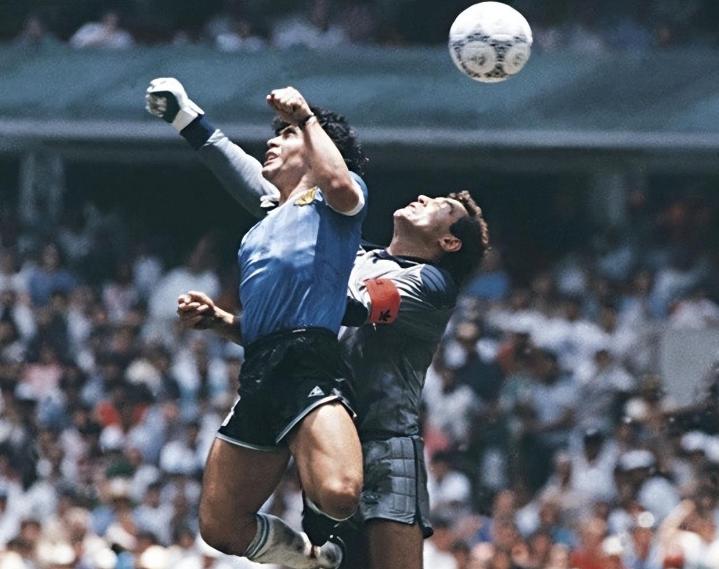 马拉多纳生前最后遗言曝光,马拉多纳50岁颠球